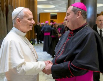 Dom Milton Zonta encontra Papa Leão durante formação de novos bispos em Roma