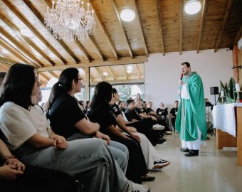 Pastoral da Comunicação reúne agentes para dia de oração, formação e convivência
