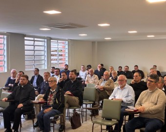 Estudo Anual reúne o clero da Diocese de Criciúma em Nova Veneza