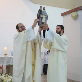 Imagem da Sagrada Família inicia peregrinação pela comarca de Nova Veneza