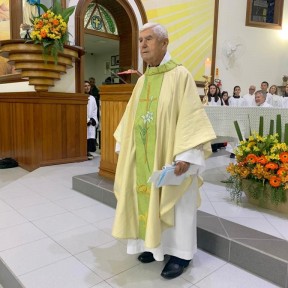 Padre Carlos Weck celebra 60 anos de sacerdócio