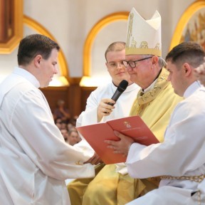 Seminarista André Girardi é ordenado diácono na Diocese de Criciúma  