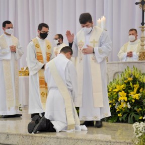 Padre Fernando é o novo sacerdote da Diocese de Criciúma