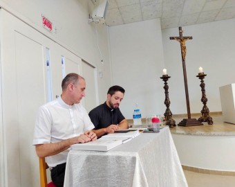 Encontro de secretários paroquiais é realizado em Araranguá