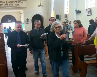Comarca de Santa Rosa do Sul concluí peregrinação com imagem da Sagrada Família