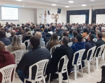 Secretários e tesoureiros participam de encontro em Içara